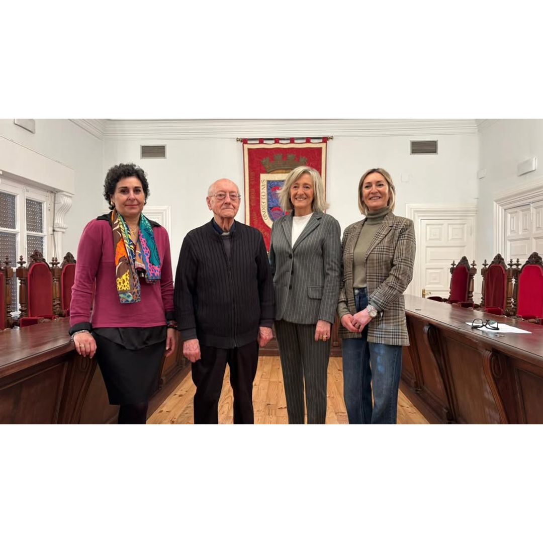 Homenaje a don Ángel Ortega con la Medalla de la Ciudad